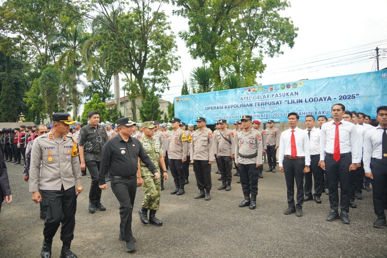 Bupati Garut saat Apel Gelar Pasukan
